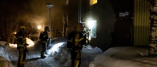 En död efter lägenhetsbrand på Porsön