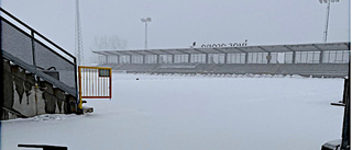 Kraftigt snöfall gav inställda matcher