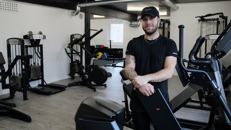 "Det är kul och lite nervöst, men det ska nog gå bra", säger Hampus Jonsson som öppnar ett gym i Virserum i slutet av februari.