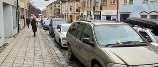 Bötes-bonanza på Kyrkogatan under julmarknaden • Kommunen: "Vi kan inte blunda för fel"