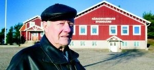 Henry firar 80 i "sin egen" bygdegård