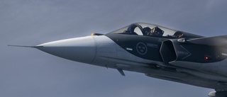 Flygvapnet vill förhandla om stridspiloter