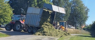 I dag: Dikeskörning i Kågedalen – väg blockerades av hölass