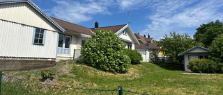 Strängnäs fastighetsbolag säljer villa i Åker