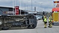 Bilister krockade i Norrköping – ett av fordonen välte