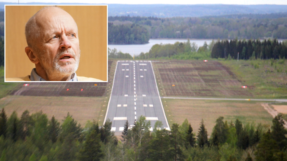 Belägg flygfältet i Västervik med solceller för en effektiv elproduktion, föreslår Leif Svensson (V). Solcellerna kan sedan tas bort om företag söker industrimark och på så vis hålls marken produktiv.
