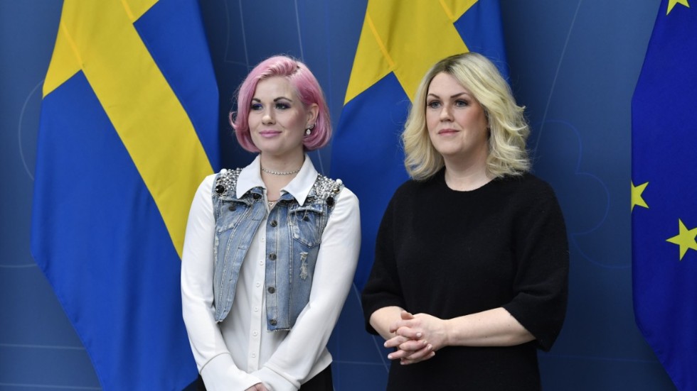 Melinda Jacobs, Lilla hjärtats fostermamma och socialminister Lena Hallengren (S).