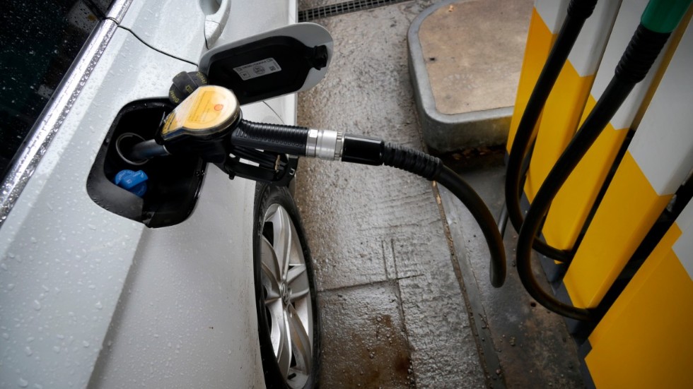 Victoria Barrsäter, riksdagskandidat Centerpartiet, tipsar om hur man bäst sänker dieselpriset.