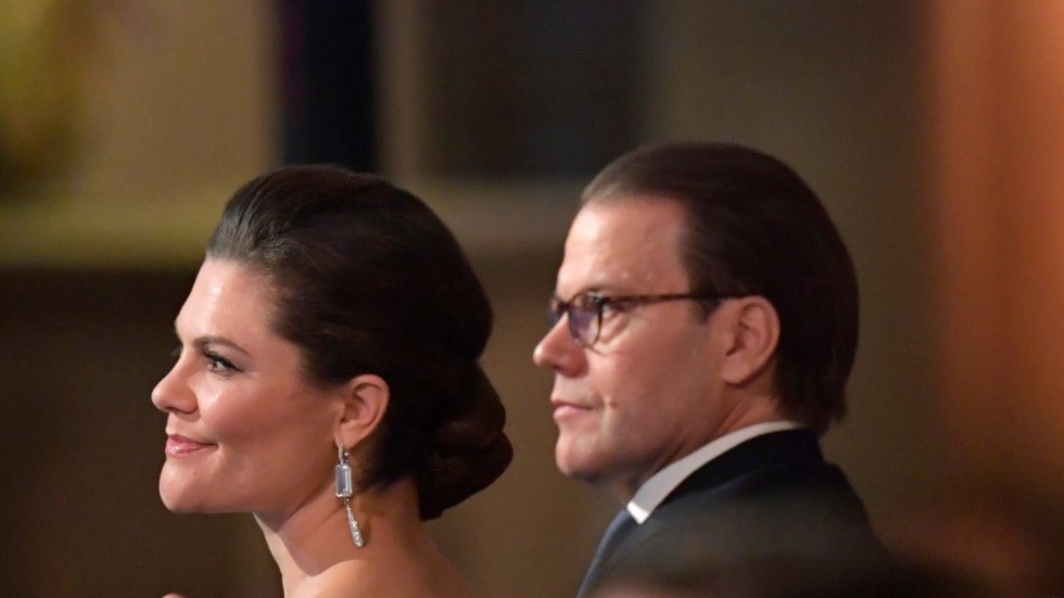 Kronprinsessan Victoria och prins Daniel under Nobelprisutdelningen på fredagskvällen.