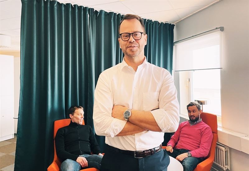"Efter över 20 år på Atea i olika ledarroller inom sälj och marknad, känns det riktigt spännande att få möjligheten att axla rollen både som delägare och vd i Cloudspin", säger Hans Lindkvist-Bodlund.
