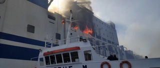 Flera saknas efter fartygsbrand i Grekland