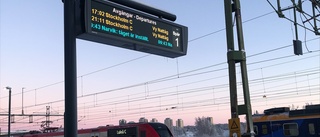Nattåget till Stockholm över sex timmar försenat • Fyra fel samtidigt • Vytåg förbereder inte för snöovädret