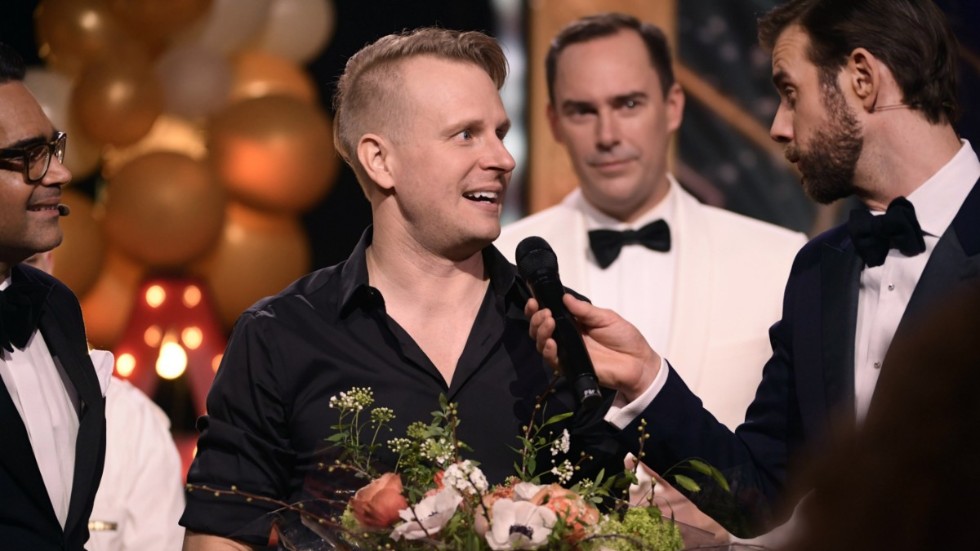 Trollkonstnären Johan Ståhl vann finalen i tv-programmet Talang. Det var en värdig vinnare tycker jag.
Skriver signaturen Curt.
