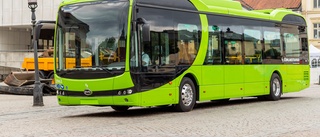 Passagerare filmas i Piteås nya bussar 
