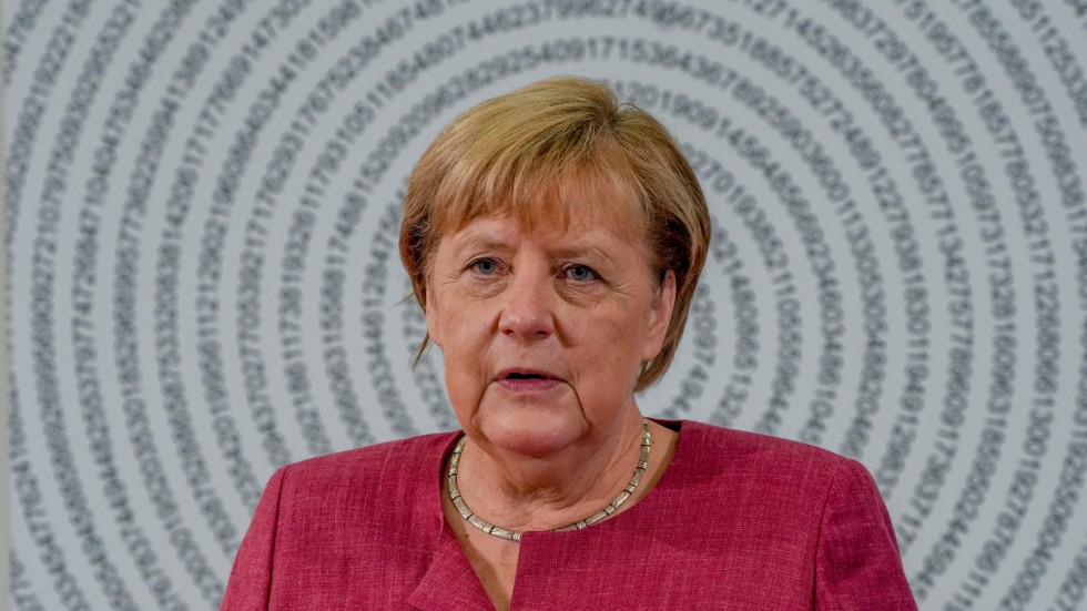 Tysklands avgående förbundskansler Angela Merkel säger att hon är "flexibel" med att inte veta vilken som blir hennes sista dag på jobbet. Arkivbild.