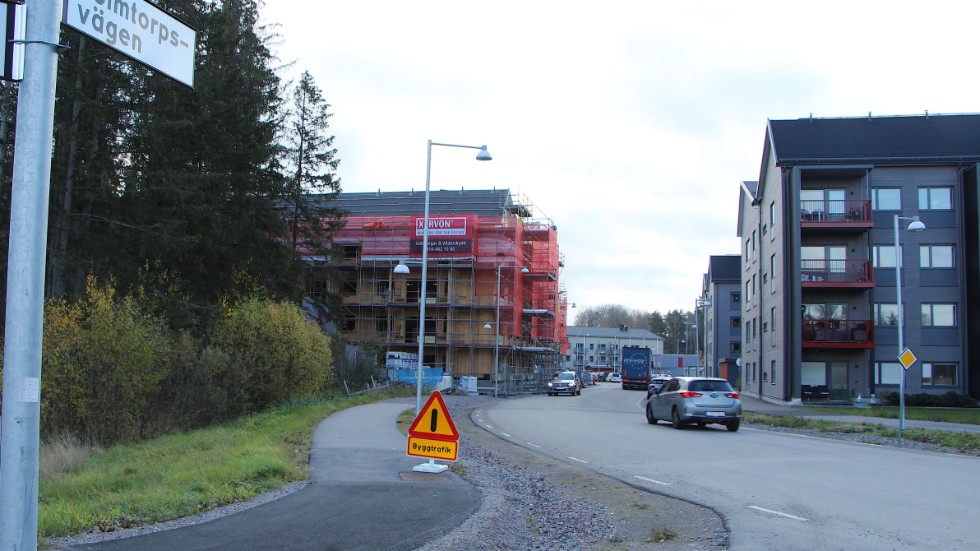 För närvarande trafikerar en betydande mängd byggtrafik dagligen området och Norrköpings kommun planerar därför ett antal åtgärder för att förbättra parkeringssituationen i Björkalund, skriver Gunnar Cederberg vid Mark och Infrastruktur.
