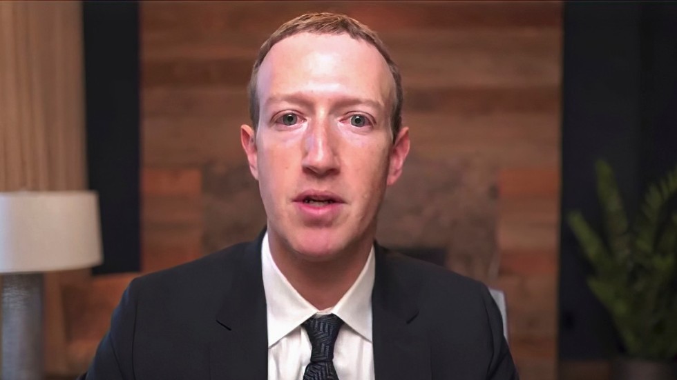 Facebooks grundare Mark Zuckerberg kan slippa att vittna i en domstol om en förlikning nås med användare som stämt bolaget för att ha tillåtit delning av personuppgifter. Arkivbild.