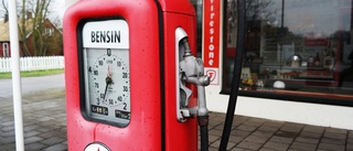 Regeringen lägger ned 500 bensinmackar på landsbygden