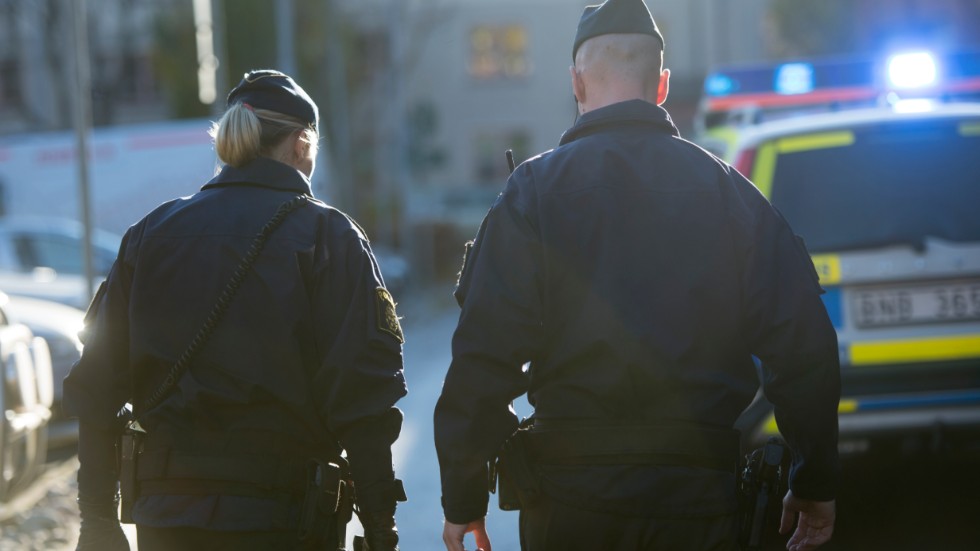 De närmaste åren kommer fler att träffa polisen, inte minst i områden där känslan av polisiär närvaro varit svag, skriver bland andra regionpolischefen Micael Säll Lindahl.