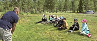 Slag puttar och fika på golfskolan