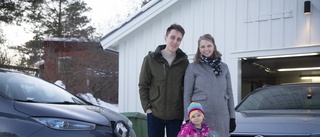 Familjen i Bergsviken köpte både laddhybrid och elbil – fick bidrag för laddbox: "Har blivit elbilsentusiaster"