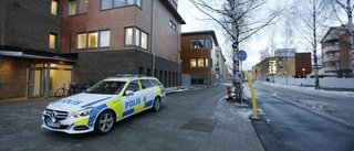 Stort polispådrag i Umeå – med tungt beväpnade poliser