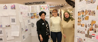 "Modersmål – en bro till alla andra språk" • Firar med utställning på biblioteket