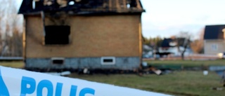 Huset står fortfarande kvar – ett år efter branden: "Inte roligt"