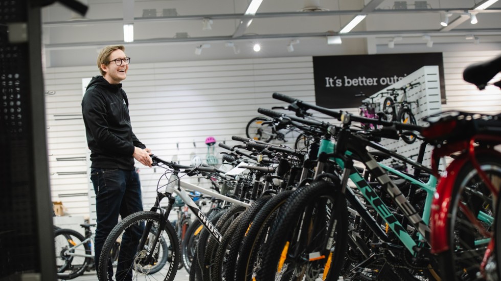 Cykling är ett av huvudområdena i Team Sportias nysatsning, och butiken är laddad med flera märken och modeller. 