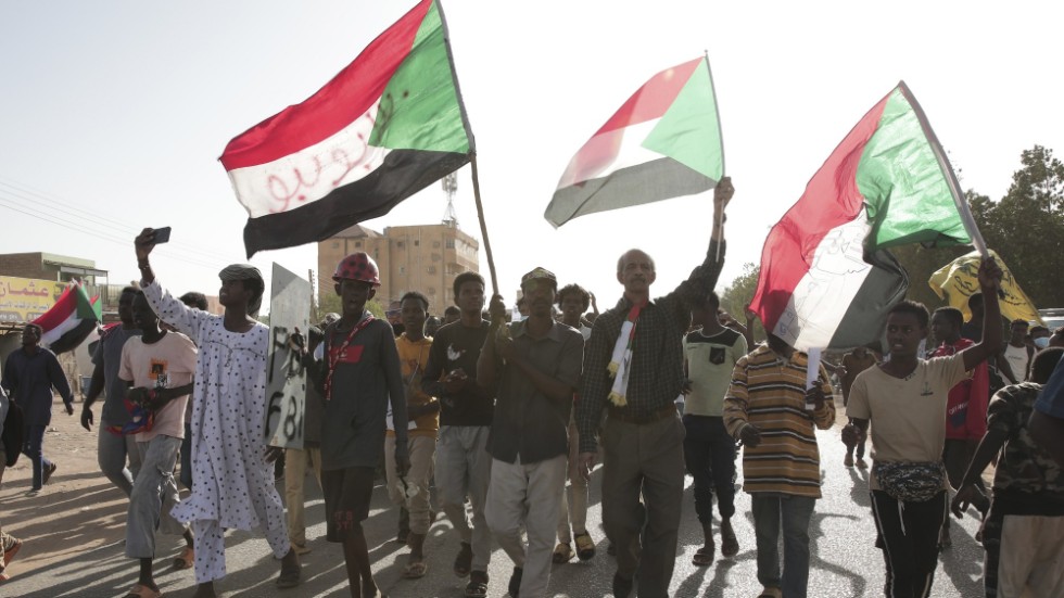 Oron växer i Sudan. Bild från demonstration mot militärstyret i Khartum häromveckan.