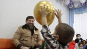 Tjetjeniens ledare skickar sönerna till kriget
