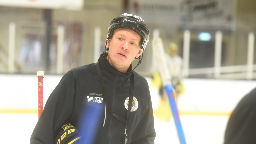 Vimmerby Hockeys tränare Hampus Sylvegård.