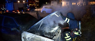 Bil brinner på Storgården