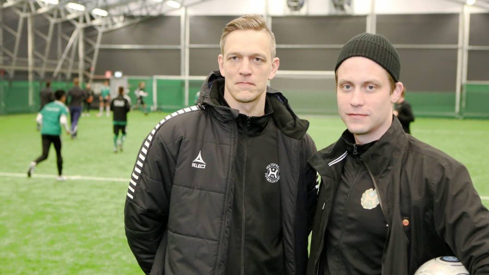 HFK:s tränare Jerker Einarsson och assisterande Alexander Sundqvist gör sin andra säsong tillsammans.