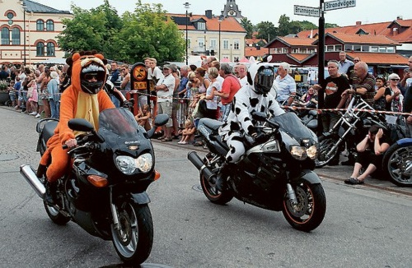 Vissa åkte i en annorlunda outfit.