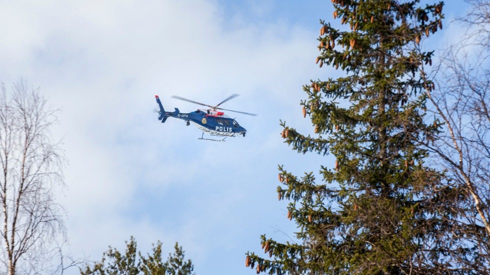 Under tisdagsmorgonen skickades bland annat helikopter ut för att söka efter den försvunne mannen.