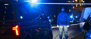 Slumpen kan ha förhindrat trippelmord – mitt i centrala Norrköping • Misstanken: Mannen sköt för att döda tre män