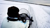 Snöskoterförare varnas för dålig is • Pensionerade fjällräddaren: ”Risken är att man bryter nacken”