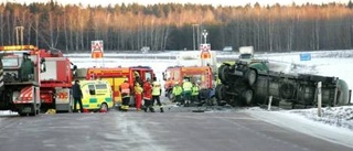 Kappas last läckte ut vid dödskrock