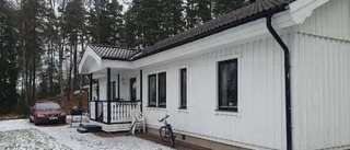 Villa med kakelugn säljs för 6 000 000 kronor – ska underlätta byggandet av 550 bostäder