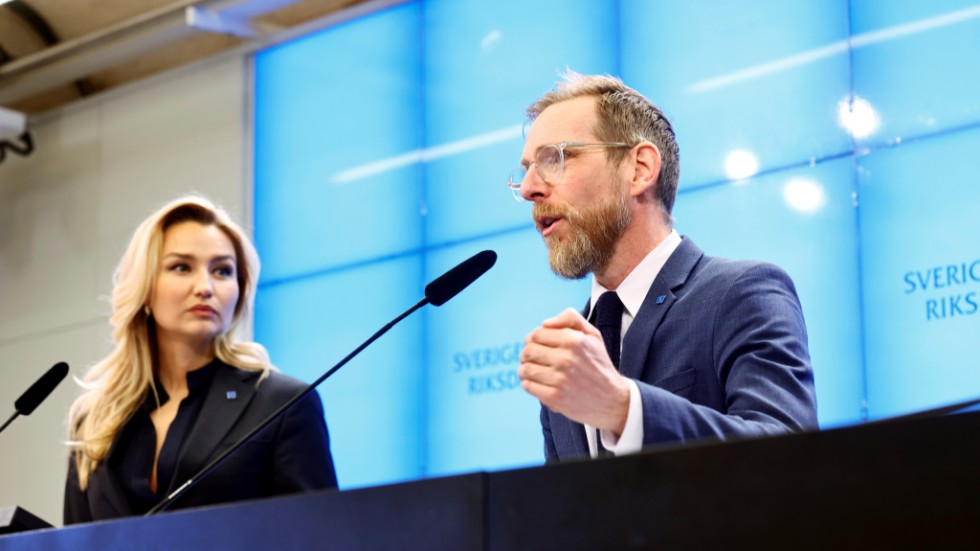 Kristdemokraternas partiledare Ebba Busch och den ekonomisk-politiske talespersonen Jakob Forssmed.