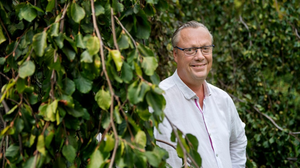 Därför lägger Jonas Jonasson världspremiären av nya boken på Gotland