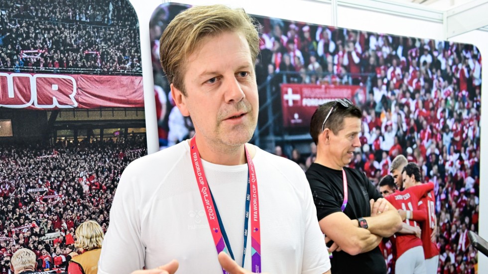 Jakob Jensen, vd för Danmarks fotbollsförbund, ska fortsätta att arbeta med Qatars mänskliga rättigheter under fotbolls-VM i Qatar.