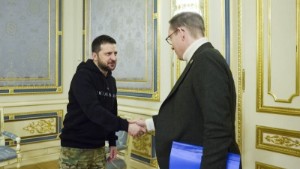 Billström i Kiev – mötte Zelenskyj