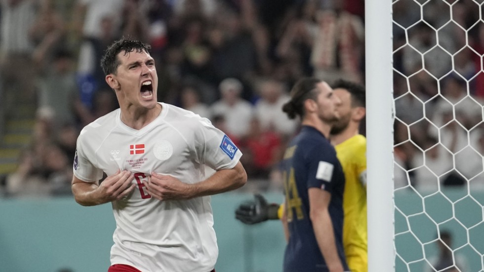 Andreas Christensen jublar efter kvitteringen.