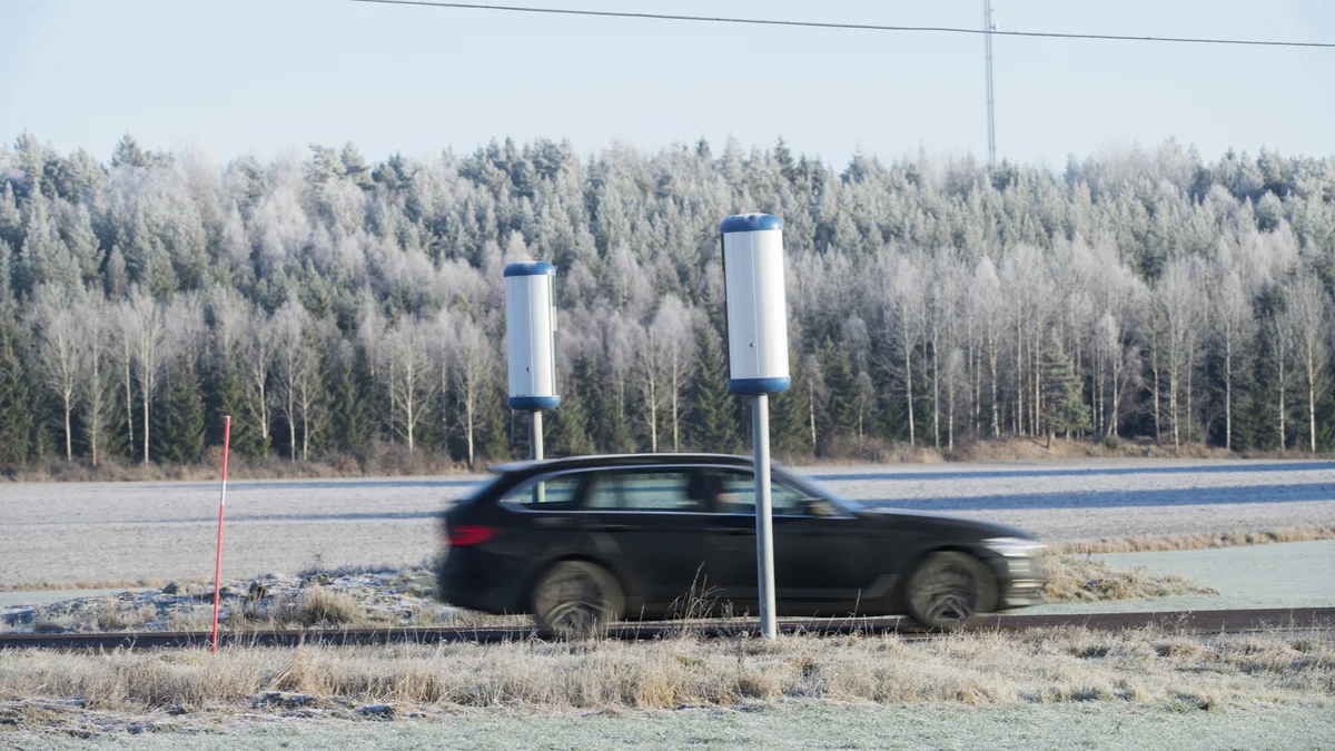 Ta bort varningsskylten om fartkamera