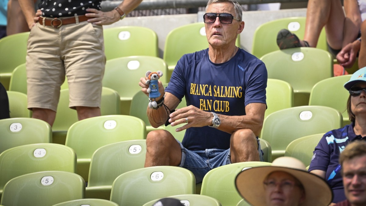 Salming gör sig redo att flyga till Toronto