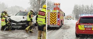 Snöovädret skapade trafikkaos – två fördes till sjukhus