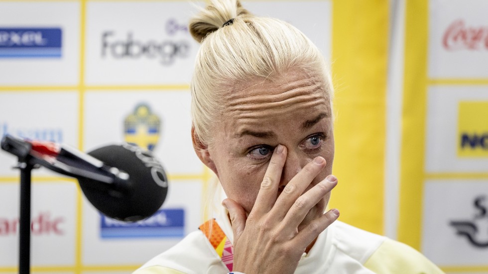 Caroline Seger på onsdagens pressträff med det svenska landslaget inför fotbolls-VM i Wellington, Nya Zeeland.