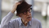 Woody Allen möts av applåder i Venedig
